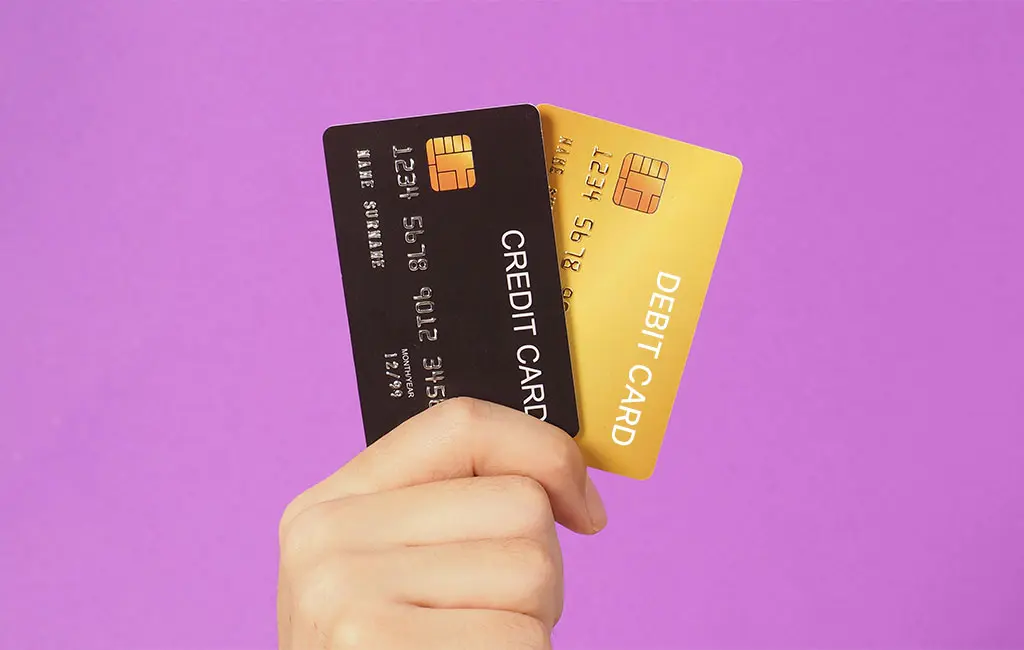 how to identify a credit card and debit card